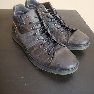 Bull boxer shoes